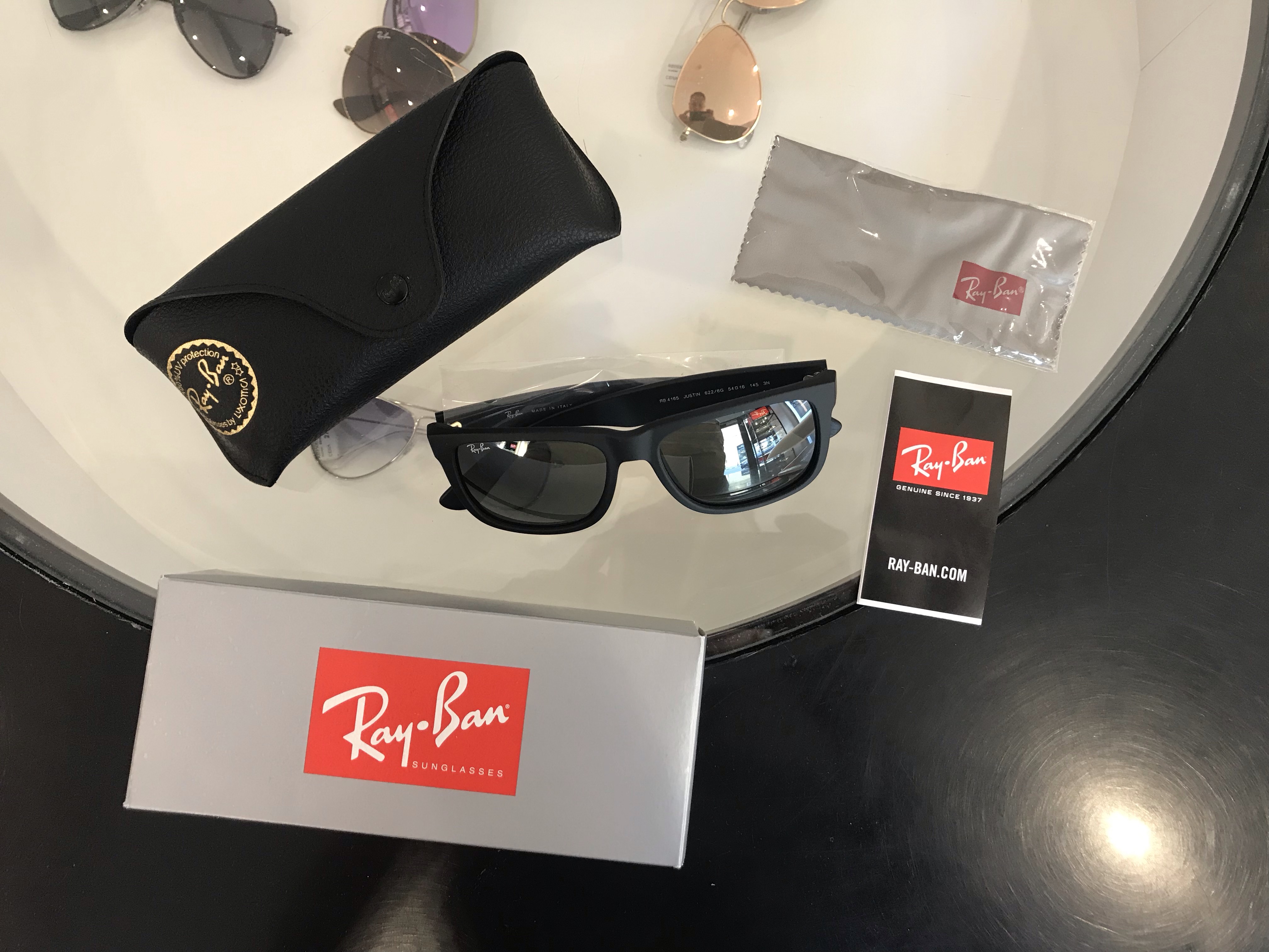 Sprawdź jak wyglądają oryginalne okulary Ray-Ban!