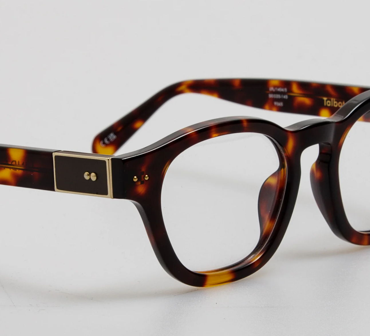 Linda Farrow Optical frame LFL1404C5OPT