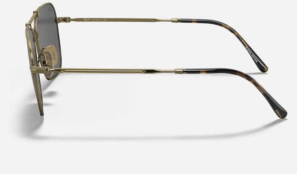 Ray-Ban Titanium Okulary przeciwsłoneczne RB8136-913757