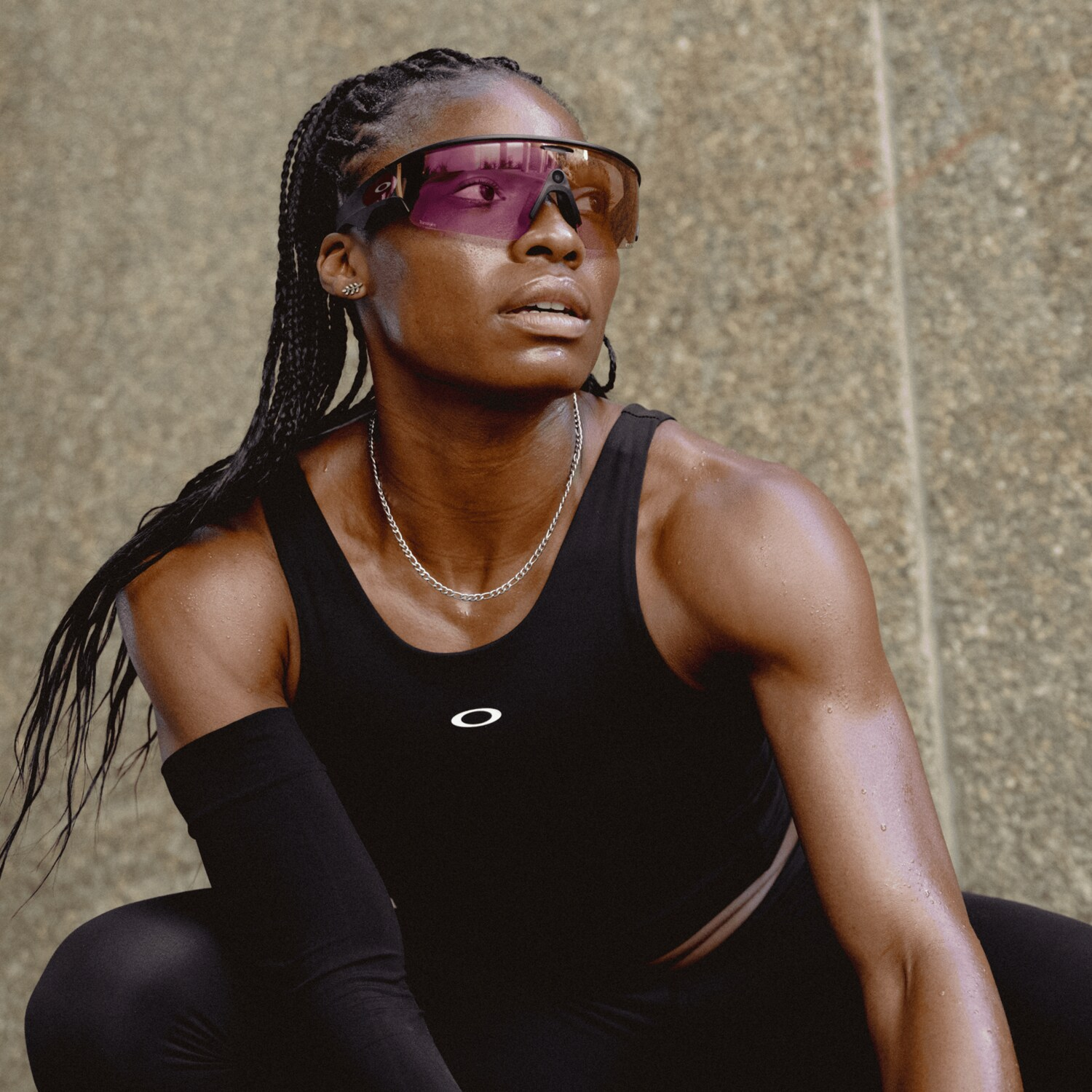 Oakley Meta Vanguard - sportowe okulary Meta AI z kamerą OW8001-09