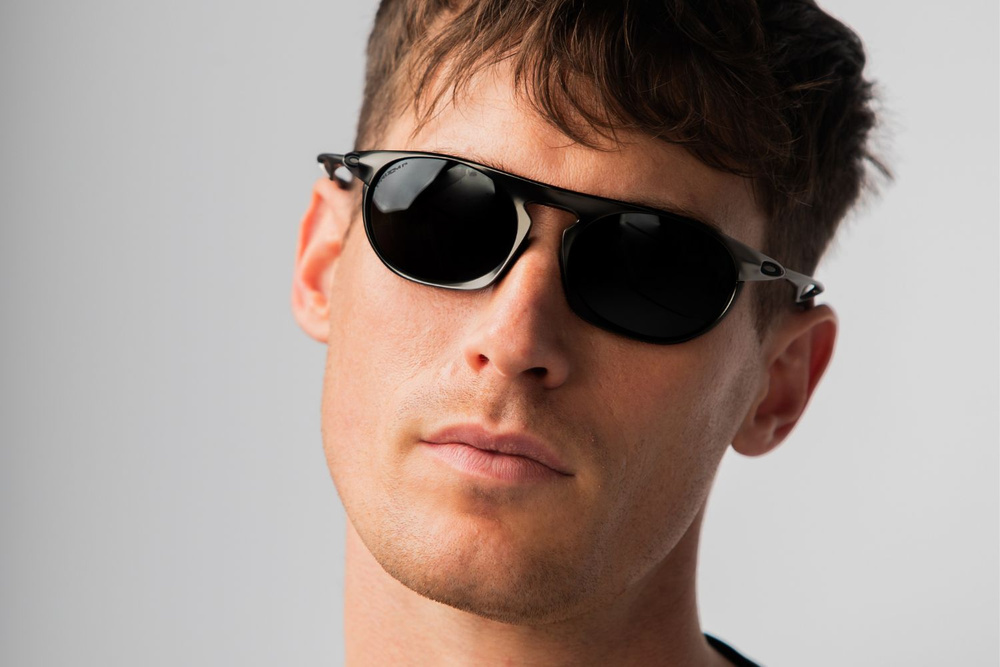 Oakley Okulary przeciwsłoneczne NEO JACKET Matte Gunmetal / Prizm Black Polarized OO4065-05