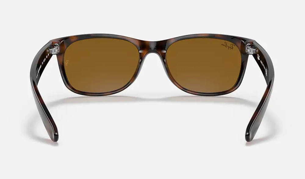 Ray-Ban Okulary przeciwsłoneczne NEW WAYFARER RB2132 - 710