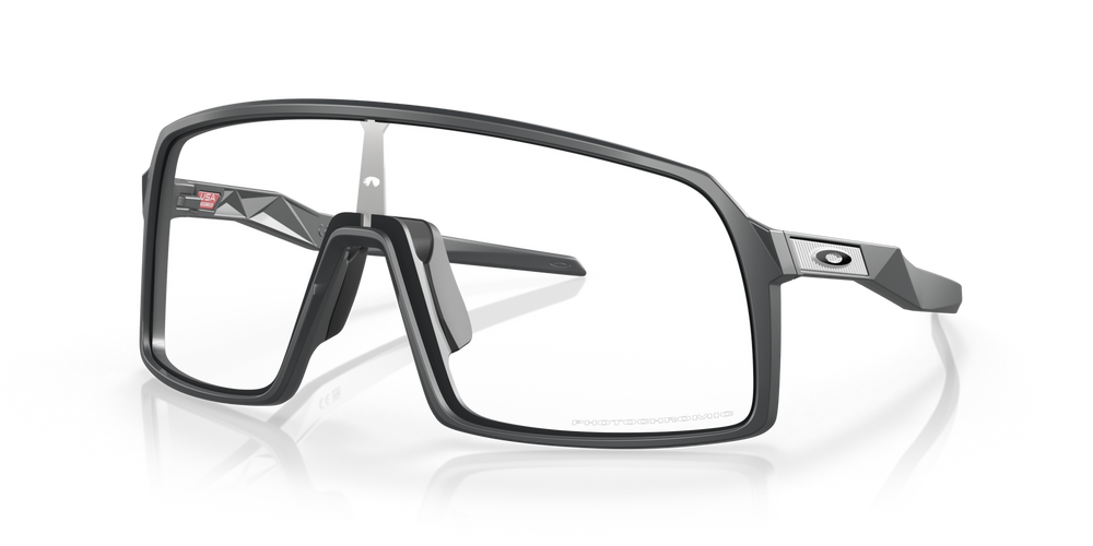 Oakley Sunglasses Sutro Matte Carbon, Clear To Black Iridium Photochromic OO9406-98