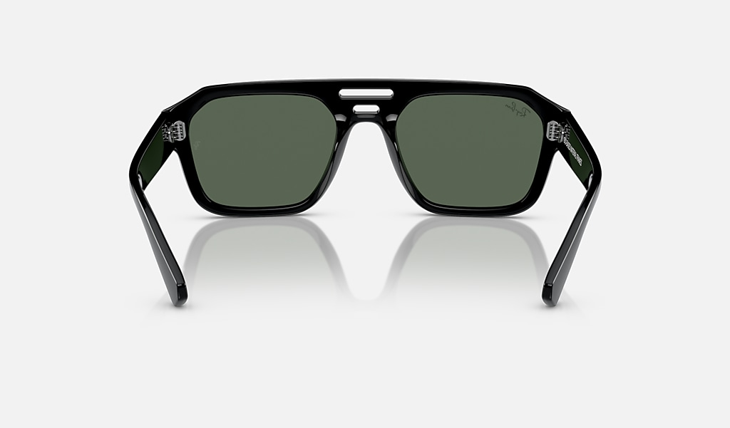 Ray-Ban Okulary przeciwsłoneczne CORRIGAN RB4397-667771