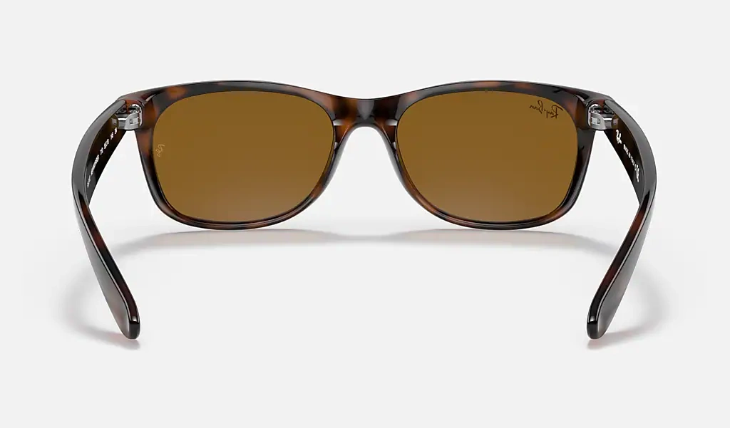 Ray-Ban Okulary przeciwsłoneczne NEW WAYFARER RB2132 - 710