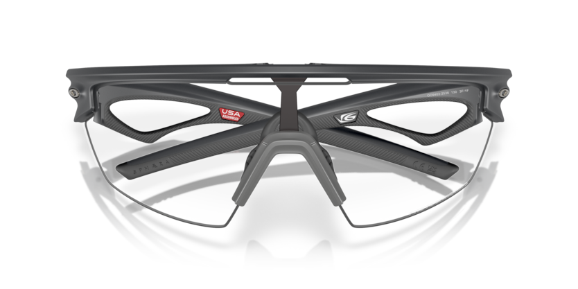 Oakley Okulary przeciwsłoneczne SPHAERA Carbon / Clear to Black Photochromic OO9403-25