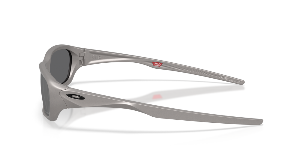 Oakley Okulary przeciwsłoneczne TERRAFORMA Titanium / Prizm Black Polarized OO9530-05