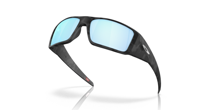 Oakley Sunglasses HELIOSTAT Matte black camo/Prizm deep water polarized OO9231-05