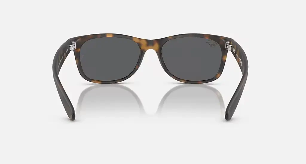 Ray-Ban Okulary przeciwsłoneczne NEW WAYFARER RB2132-865/B1