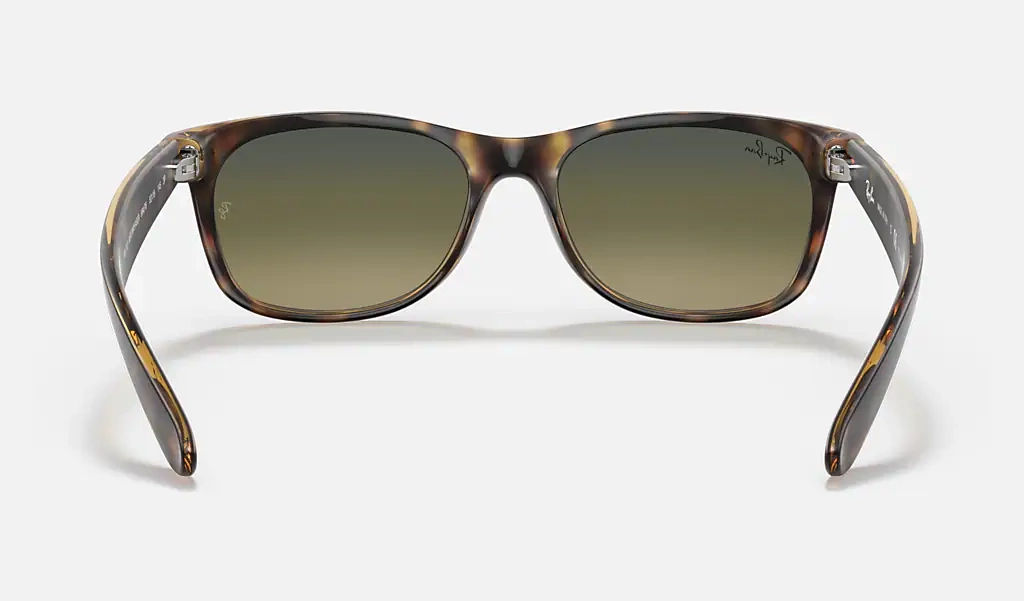 Ray-Ban Okulary przeciwsłoneczne z polaryzacją NEW WAYFARER RB2132 - 894/76