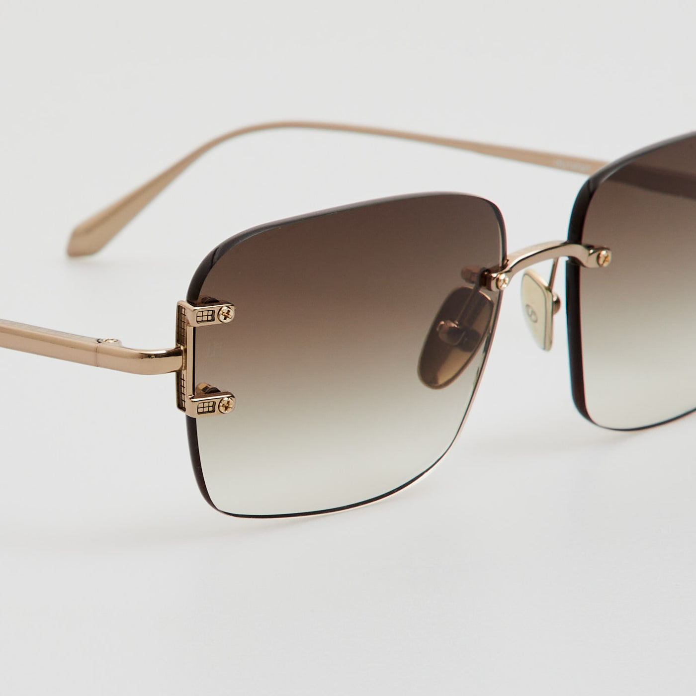 Linda Farrow Sunglasses LFL1476C1SUN