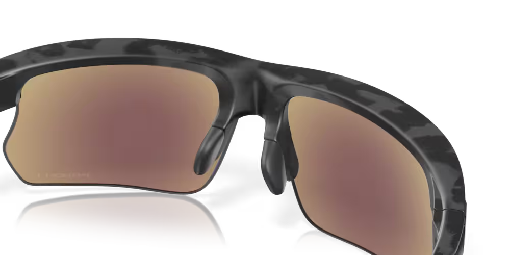 Oakley Okulary przeciwsłoneczne BISPHAERA Matte Grey Camo / Prizm Sapphire Polarized OO9400-05