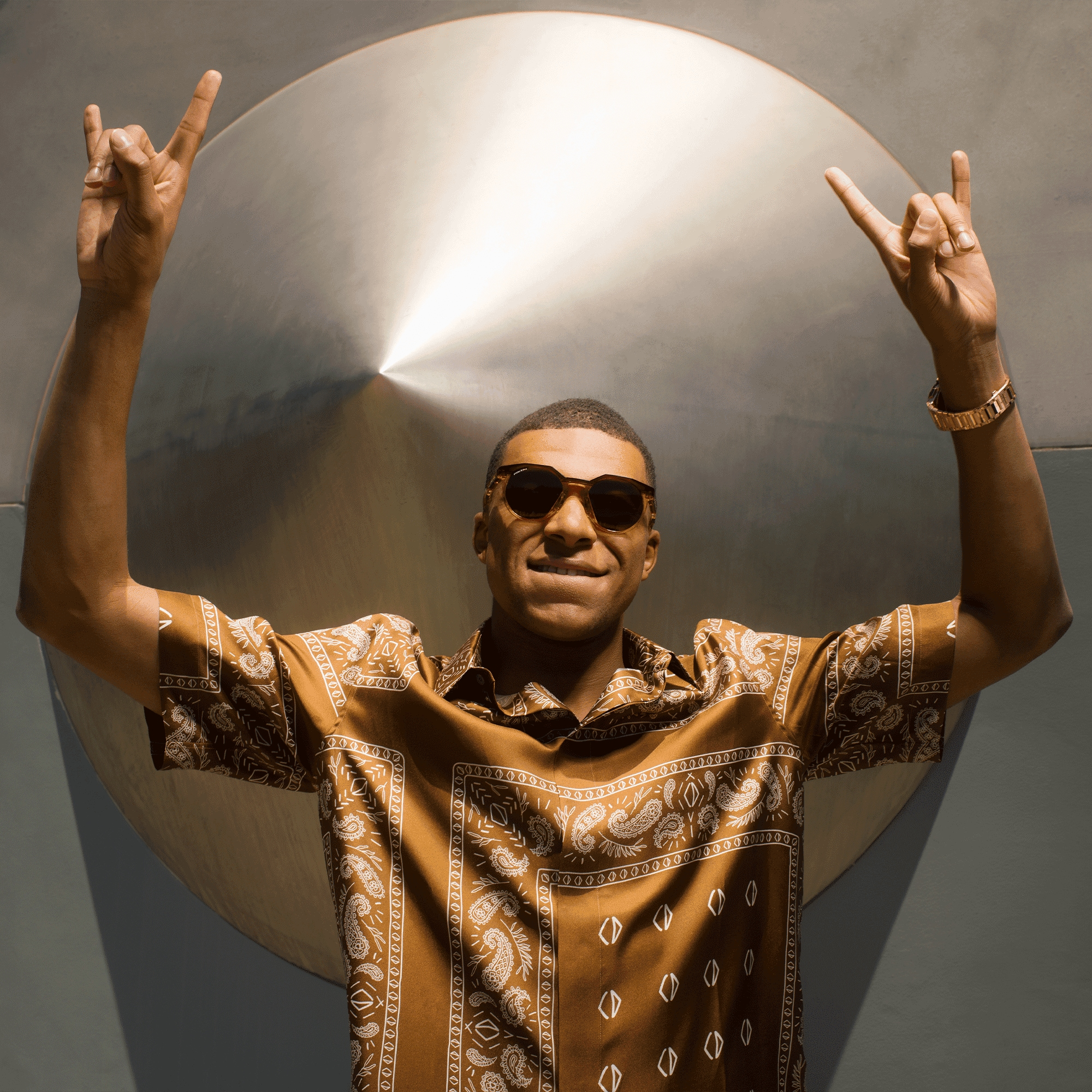 Oakley Sunglasses Kylian Mbappé Signature Series HSTN Dark Amber Light Curry/Prizm Tungsten OO9242-07