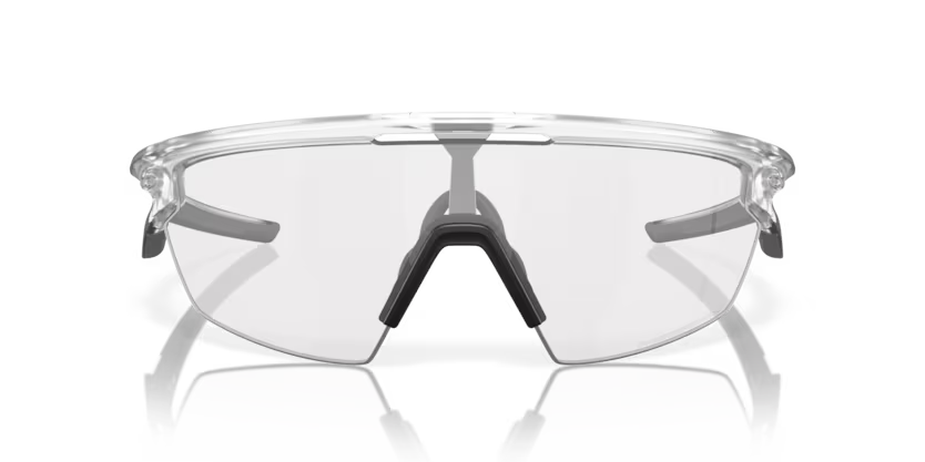 Oakley Okulary przeciwsłoneczne SPHAERA Matte Clear / Clear to Black Iridium Photochromic OO9403-07