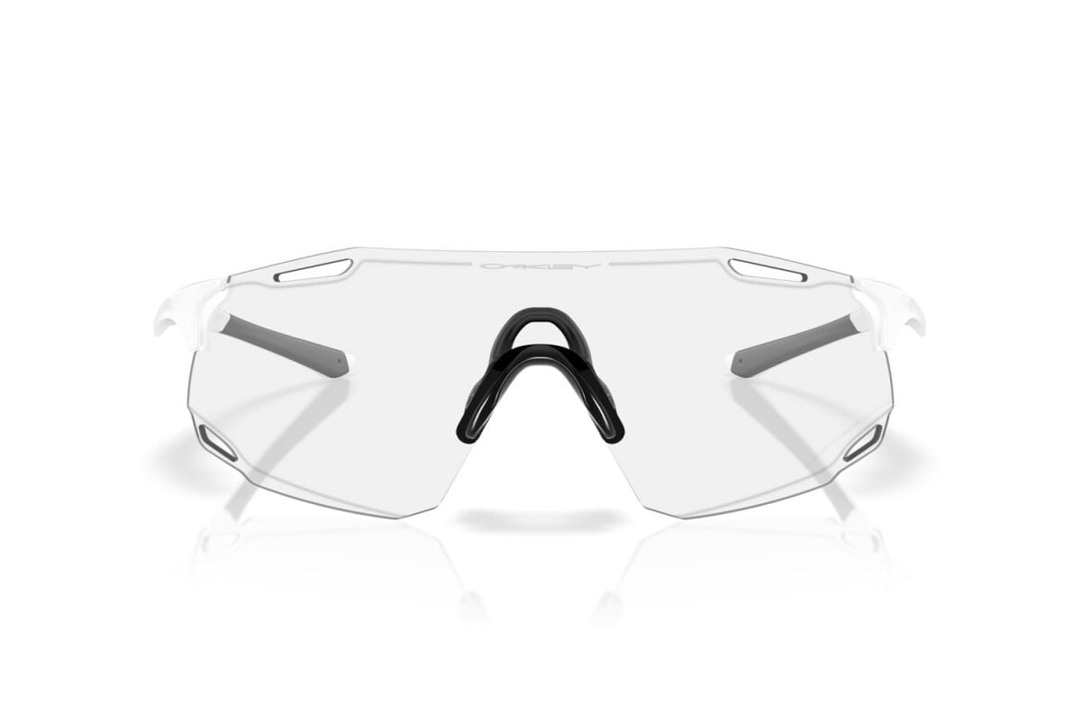 Oakley Okulary przeciwsłoneczne CYBR DYNO Matte White / Clear To Black Iridium Photochromic OO9513D-01