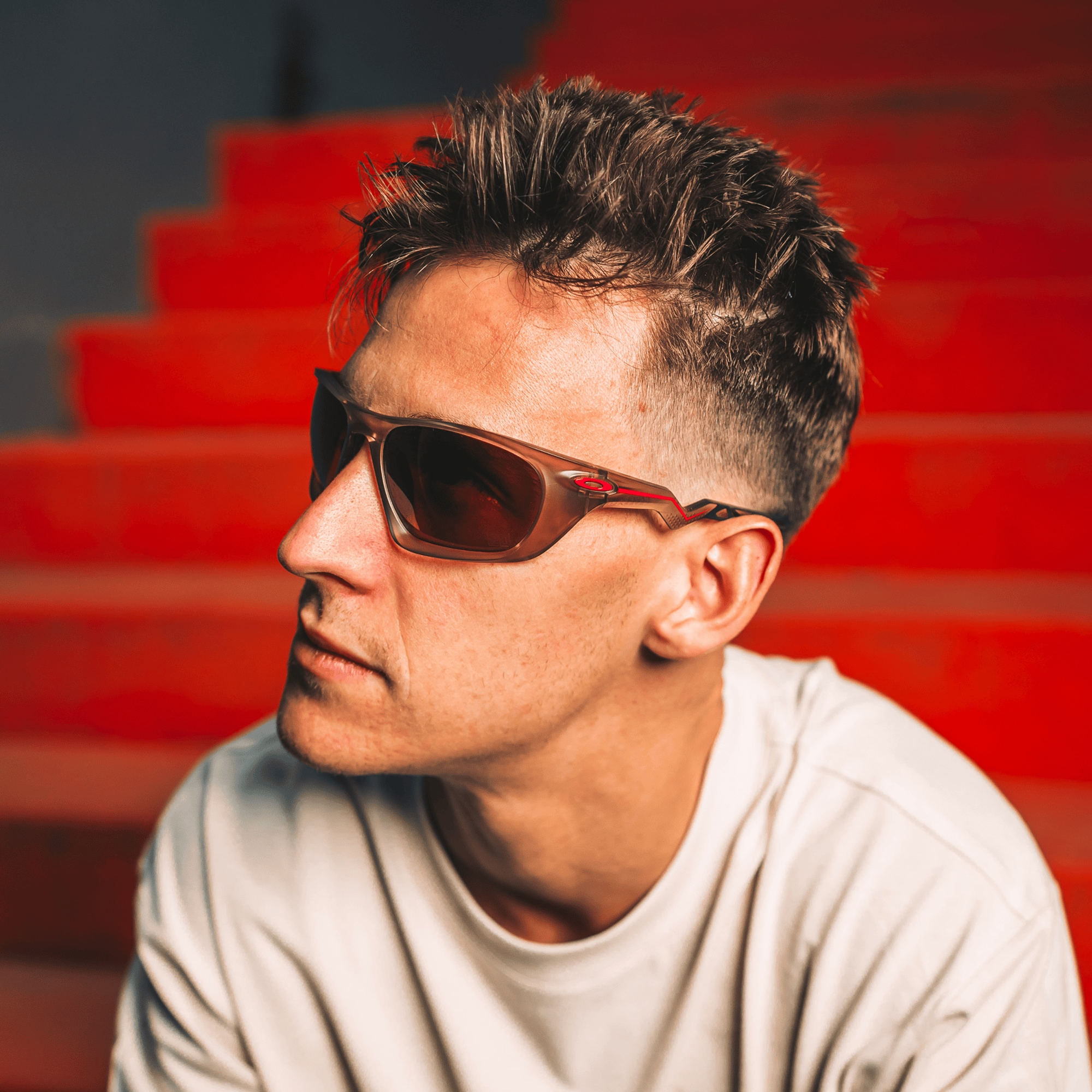 Oakley Sunglasses LATERALIS OO9431-18