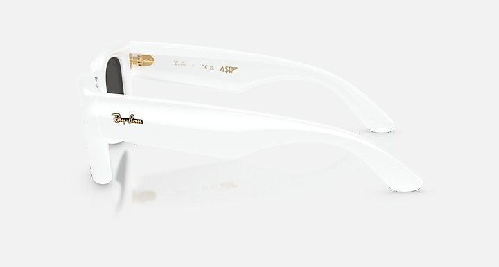 Ray-Ban Okulary przeciwsłoneczne WAYFARER PUFFER RB4940-671/87