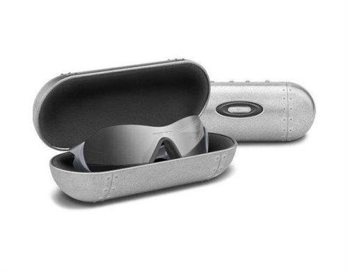 Etui Oakley Large METAL VAULT Silver 07-255