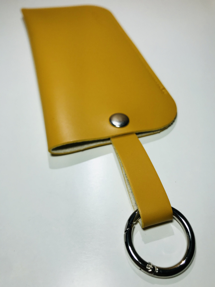 ETUI marki Necks Żółte