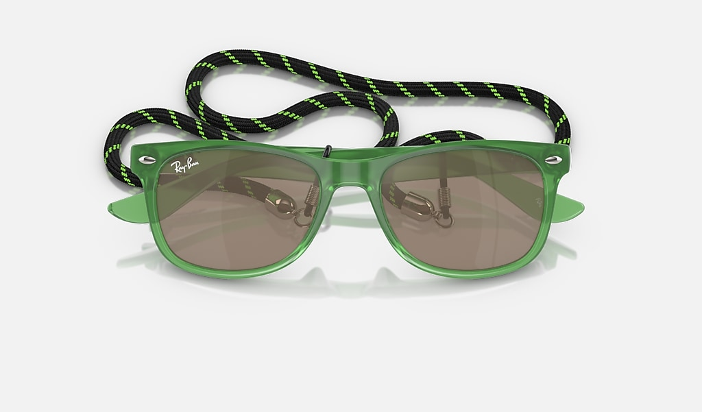 Ray-Ban Okulary przeciwsłoneczne Dziecięce JUNIOR NEW WAYFARER RJ9052S-71465A