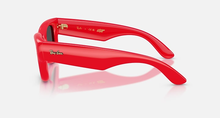 Ray-Ban Okulary przeciwsłoneczne WAYFARER PUFFER RB4940-683187