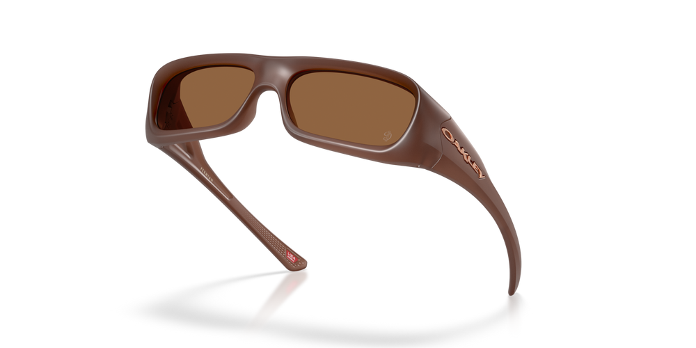 Oakley Okulary przeciwsłoneczne PERMIAN Damian Lillard Signature Series Matt Transparent Mahogany/Prizm Bronze Gradient OO9520-10