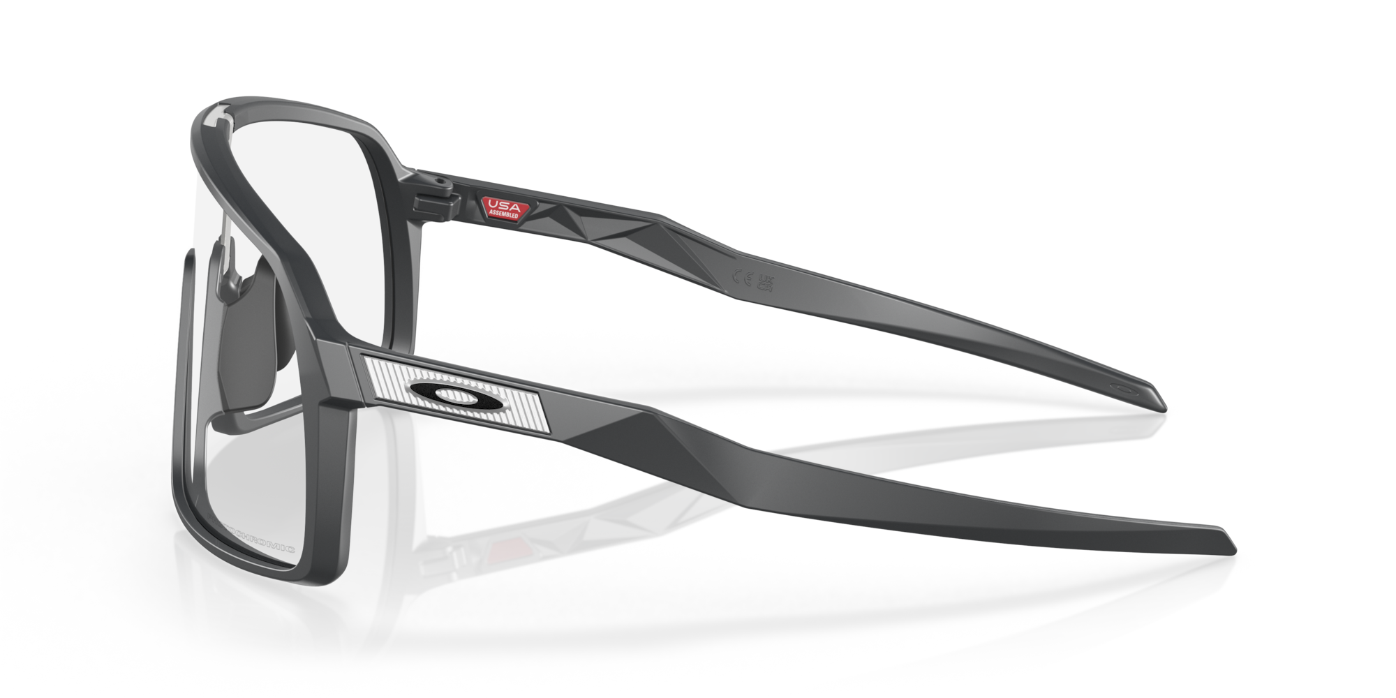 Oakley Sunglasses Sutro Matte Carbon, Clear To Black Iridium Photochromic OO9406-98