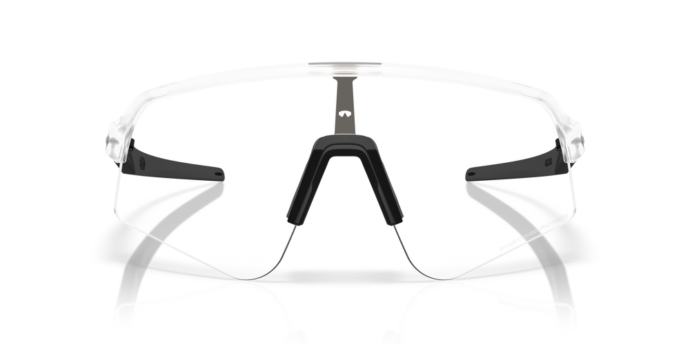 Oakley Okulary przeciwsłoneczne SUTRO LITE SWEEP Matte Clear / Clear To Black Iridium Photochromic OO9465-39